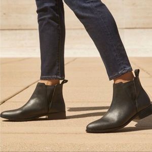 Nisolo Black Chelsea Commuter Boots Size 9